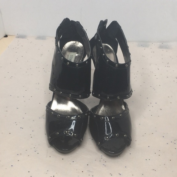 Steve Madden black patten heels - Picture 2 of 8